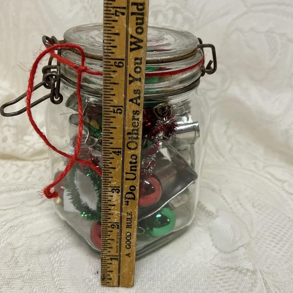 Christmas Jar With Cookie Cutters And Ornaments‎ Anchor Hocking Jar Decoration